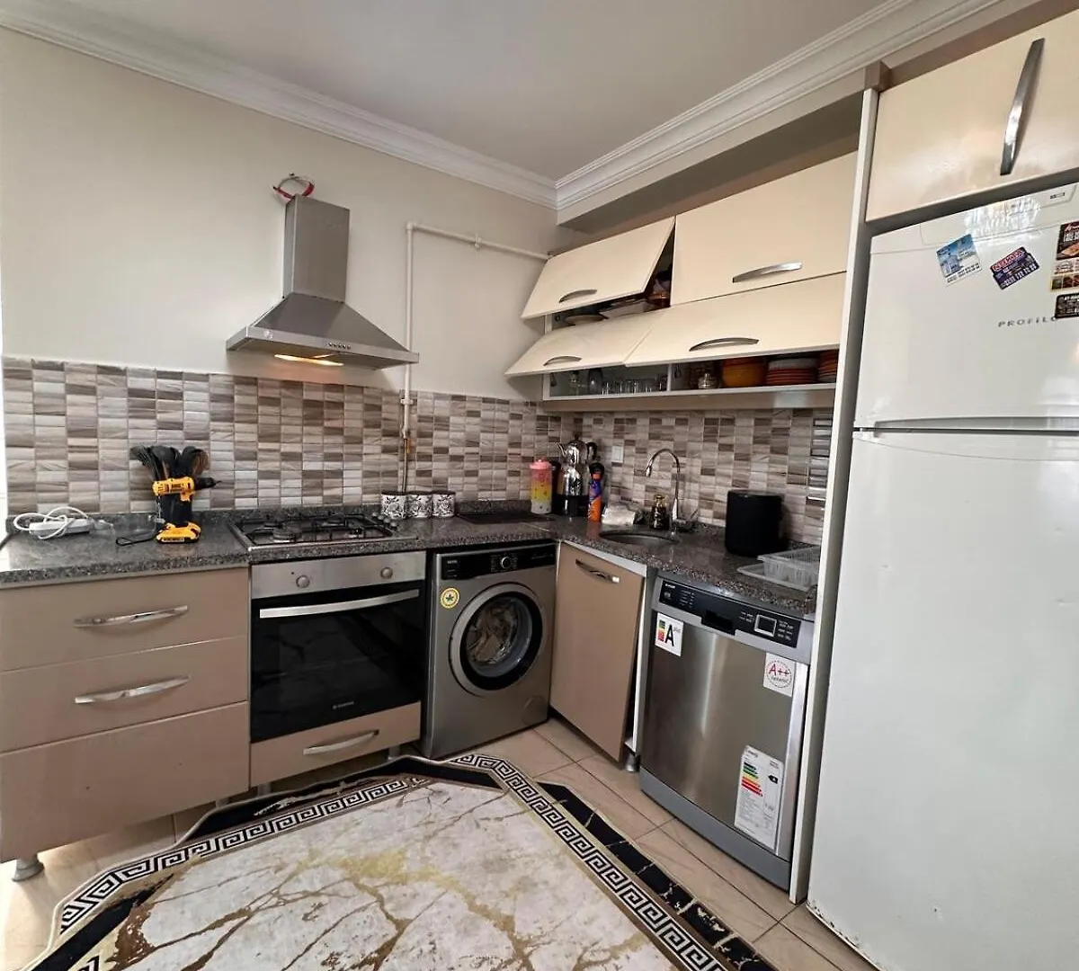 Apartment Luxuri 2 Bedroom Near Metro Avm Istanbul